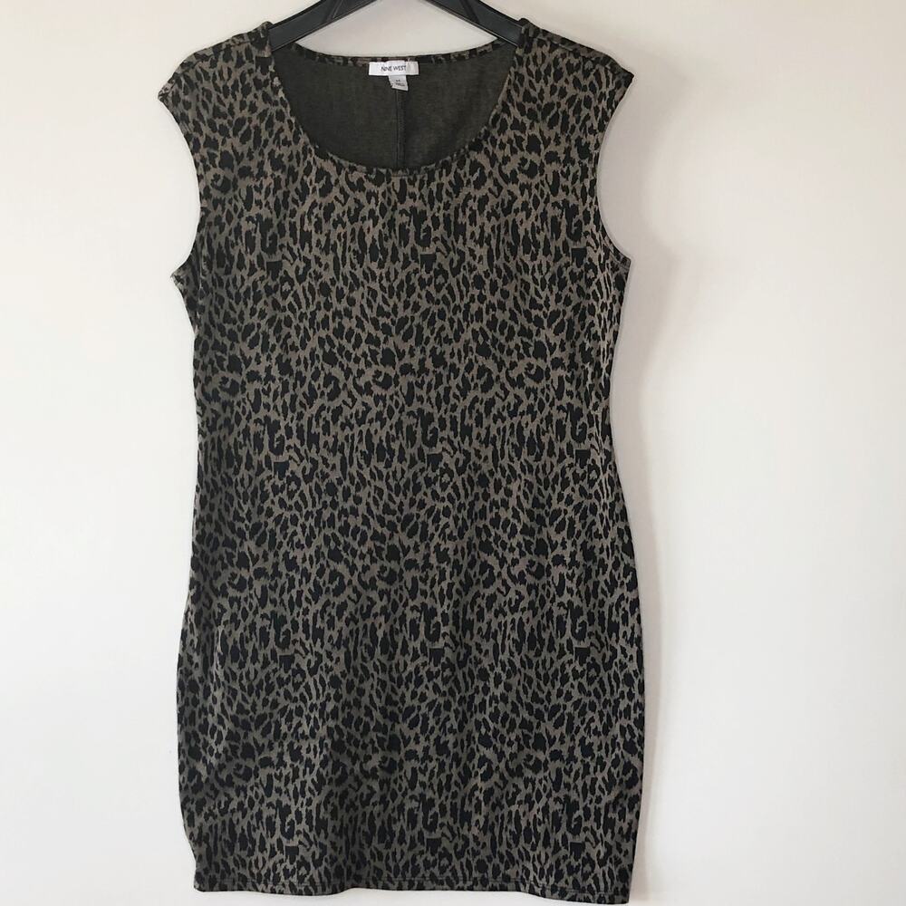Nine West Dress Medium Brown Black Animal Print Soft  Knit  Stretch
